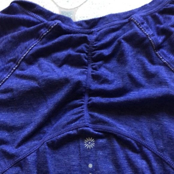 Tangerine active shirt size medium - Picture 6 of 6